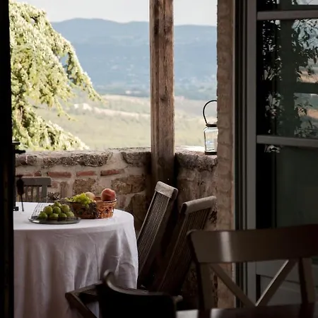 Borgo Montefreddo Toscana Aparthotel San Casciano dei Bagni