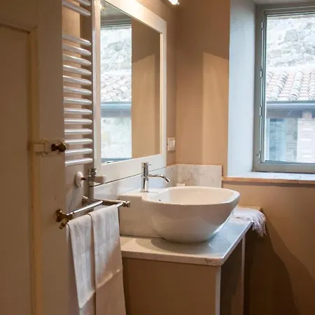 Borgo Montefreddo Toscana * San Casciano dei Bagni