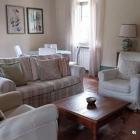 Borgo Montefreddo Toscana *